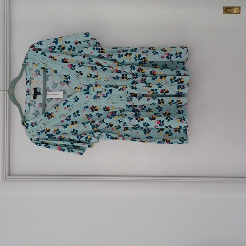 Women's plus size top.